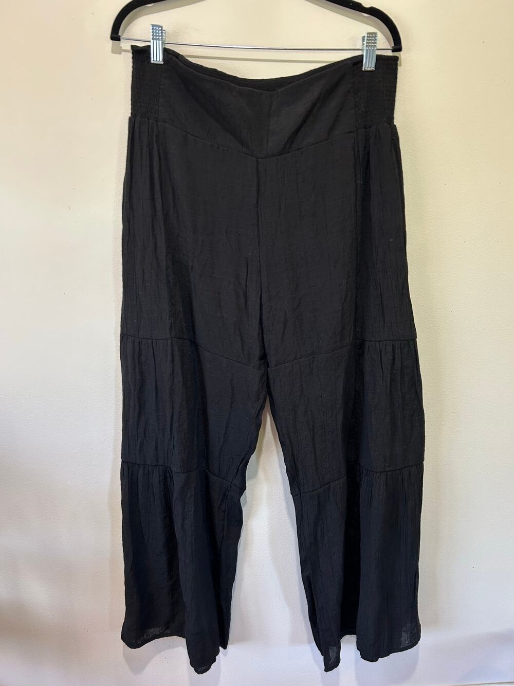 Nanette Lepore wide leg black pants womens L pull on elastic boho palazzo tiered